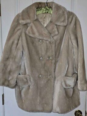 Vintage Sportowne Borgana Beaver Faux Fur Teddy Coat Women's Fits Size Medium
